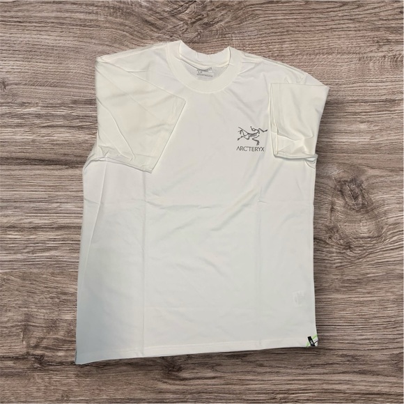Arc’teryx Shirt White - Picture 1 of 2